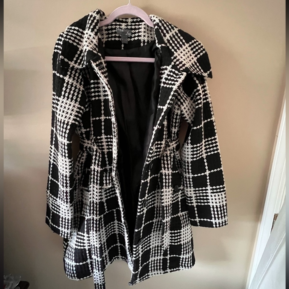 Poetry Black and White Trench Coat with Plaid Pattern
